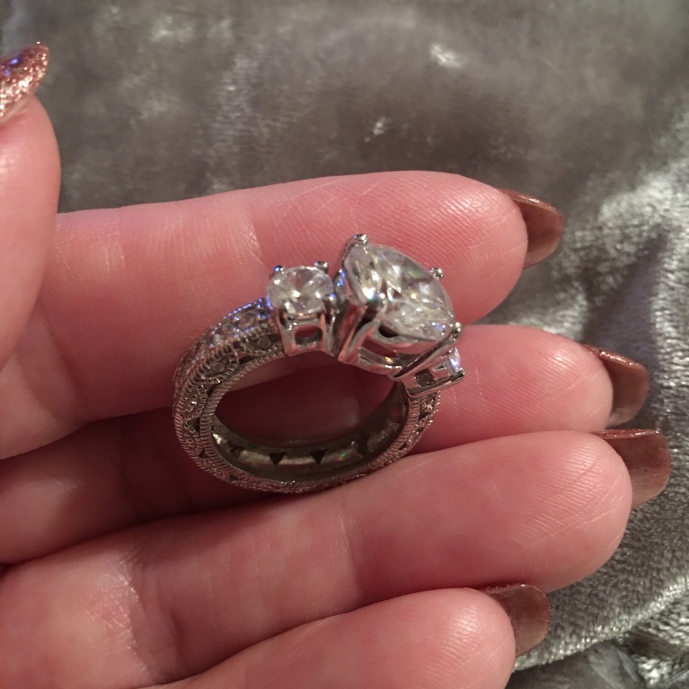 Sterling Silver Simulated Solitaire Ring 6 - image 8